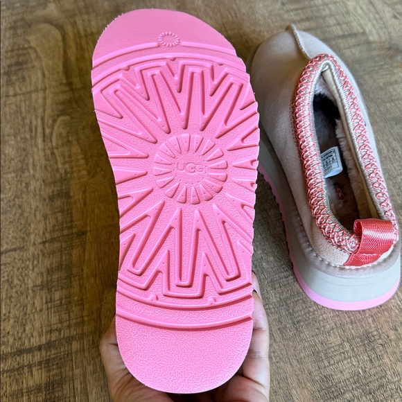 **Limited Edition*UGG Tazz Love '25 Slipper Arroyo Tropical Pink Platform Size 8 - Picture 6 of 10